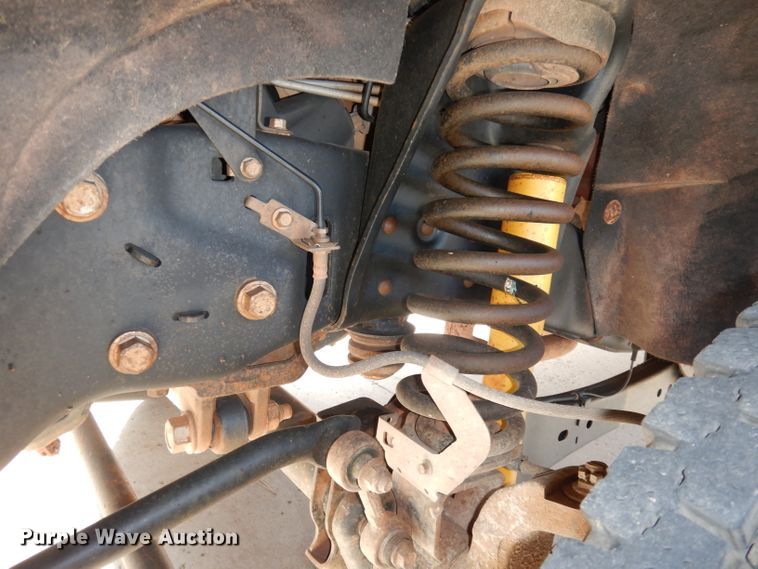 image for item DH8990 2010 Ford F550 Super Duty XLT  flatbed truck