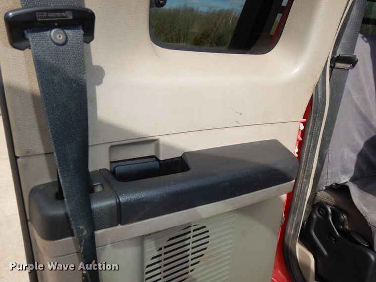 image for item DH8990 2010 Ford F550 Super Duty XLT  flatbed truck