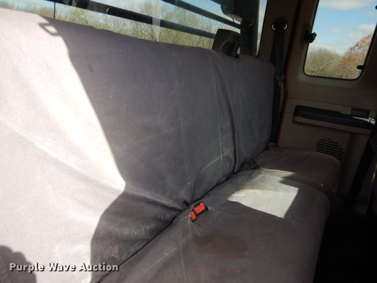 image for item DH8990 2010 Ford F550 Super Duty XLT  flatbed truck