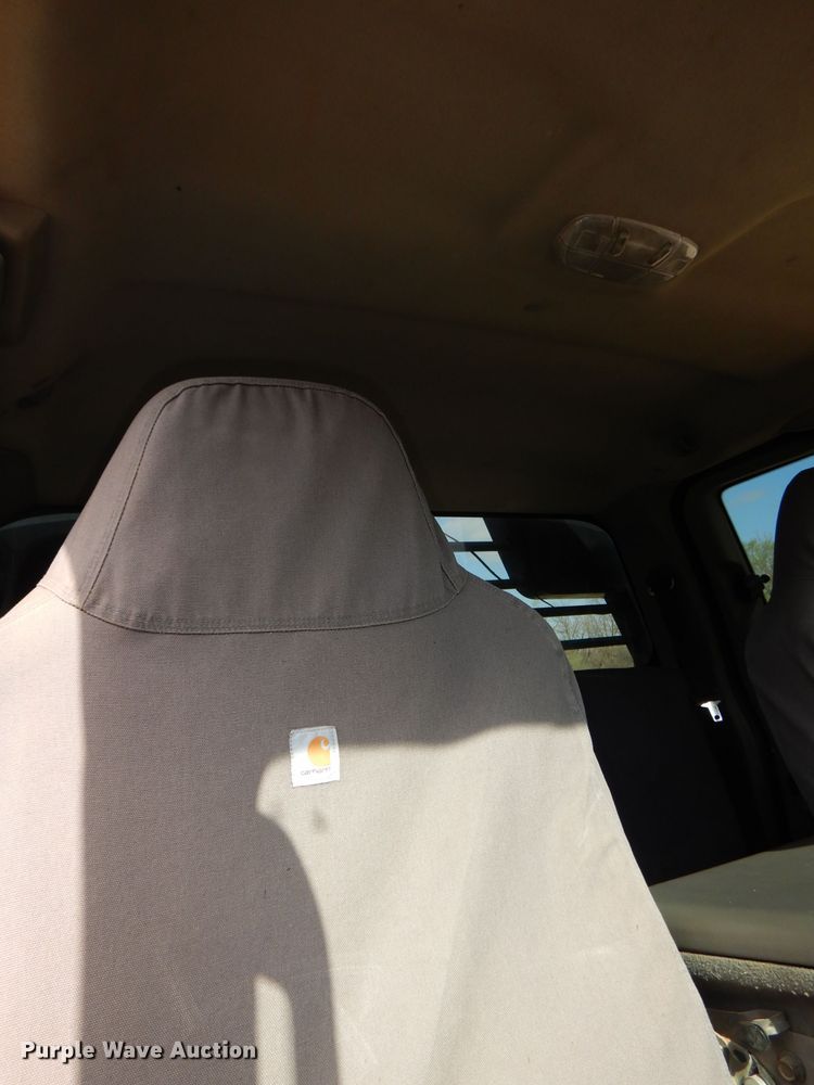 image for item DH8990 2010 Ford F550 Super Duty XLT  flatbed truck