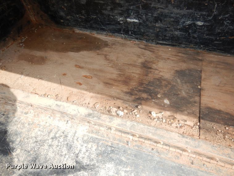 image for item DH8990 2010 Ford F550 Super Duty XLT  flatbed truck