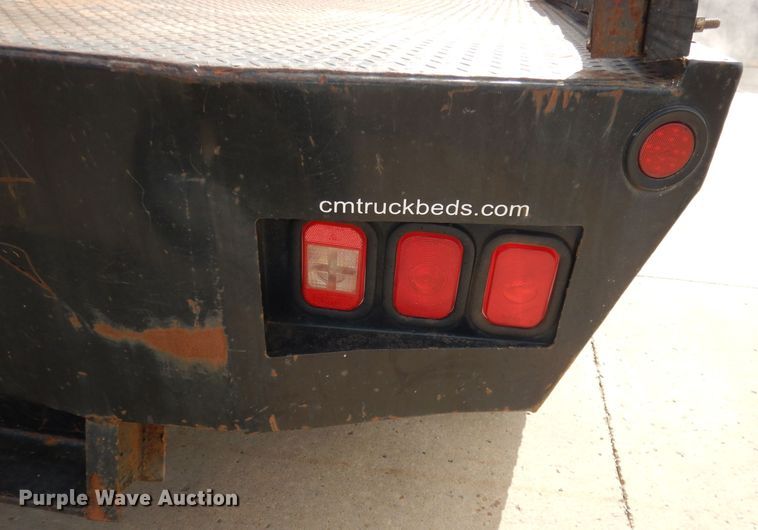 image for item DH8990 2010 Ford F550 Super Duty XLT  flatbed truck