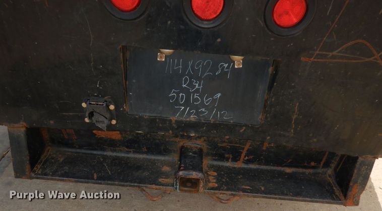 image for item DH8990 2010 Ford F550 Super Duty XLT  flatbed truck