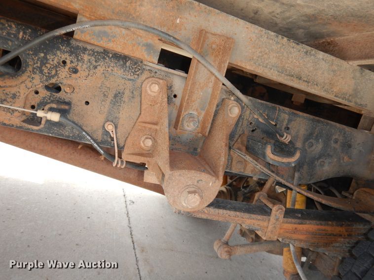 image for item DH8990 2010 Ford F550 Super Duty XLT  flatbed truck