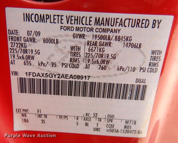 image for item DH8990 2010 Ford F550 Super Duty XLT  flatbed truck