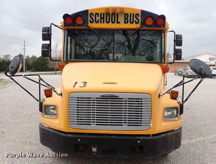 image for item DI1881 2005 Freightliner FS65  bus