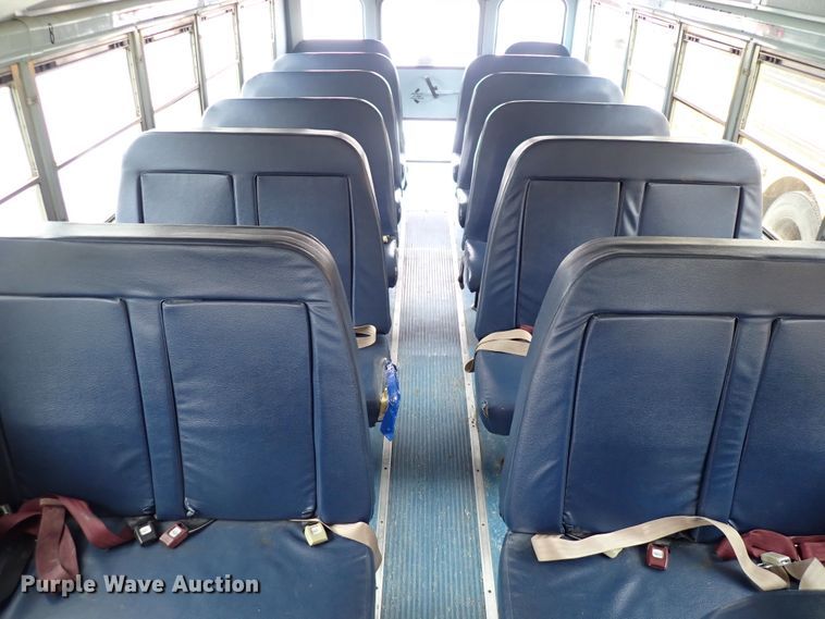 image for item DI1881 2005 Freightliner FS65  bus