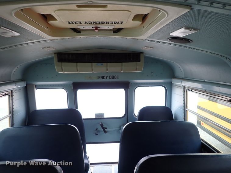 image for item DI1881 2005 Freightliner FS65  bus