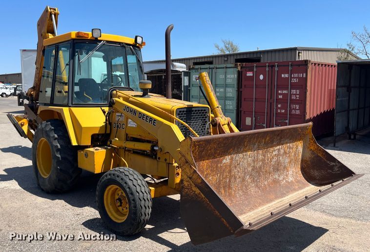 image for item DI1883 1989 John Deere 310C  backhoe