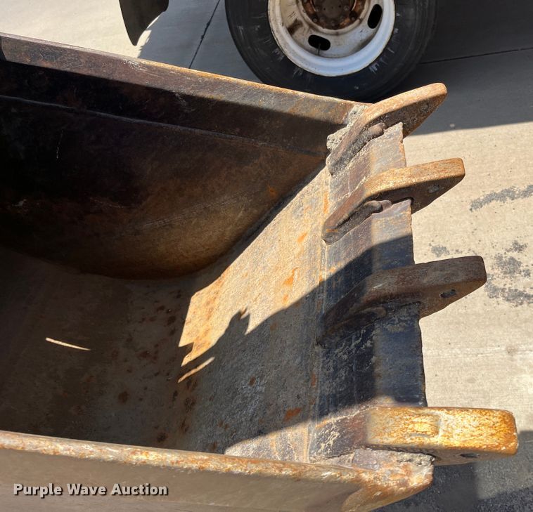 image for item DI1883 1989 John Deere 310C  backhoe