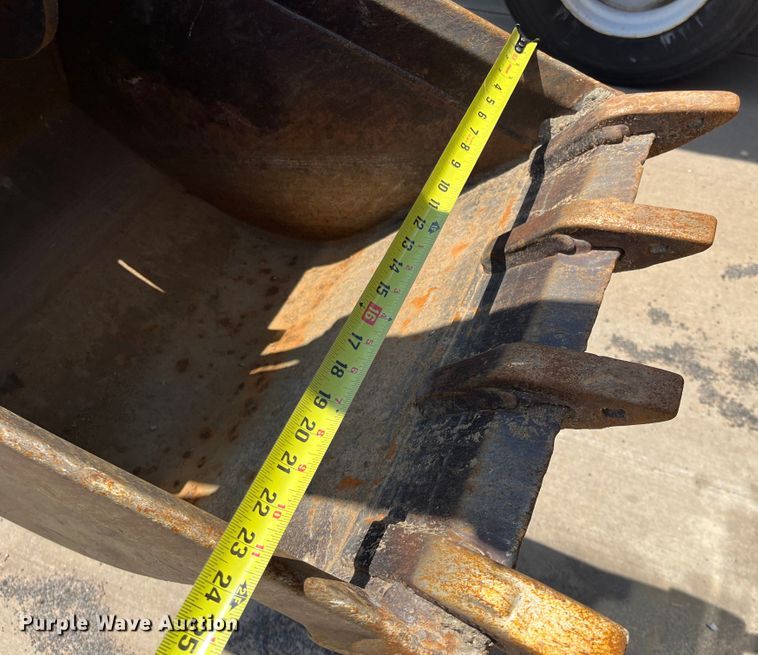 image for item DI1883 1989 John Deere 310C  backhoe