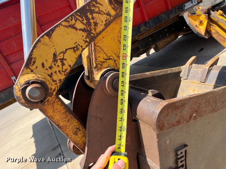 image for item DI1883 1989 John Deere 310C  backhoe