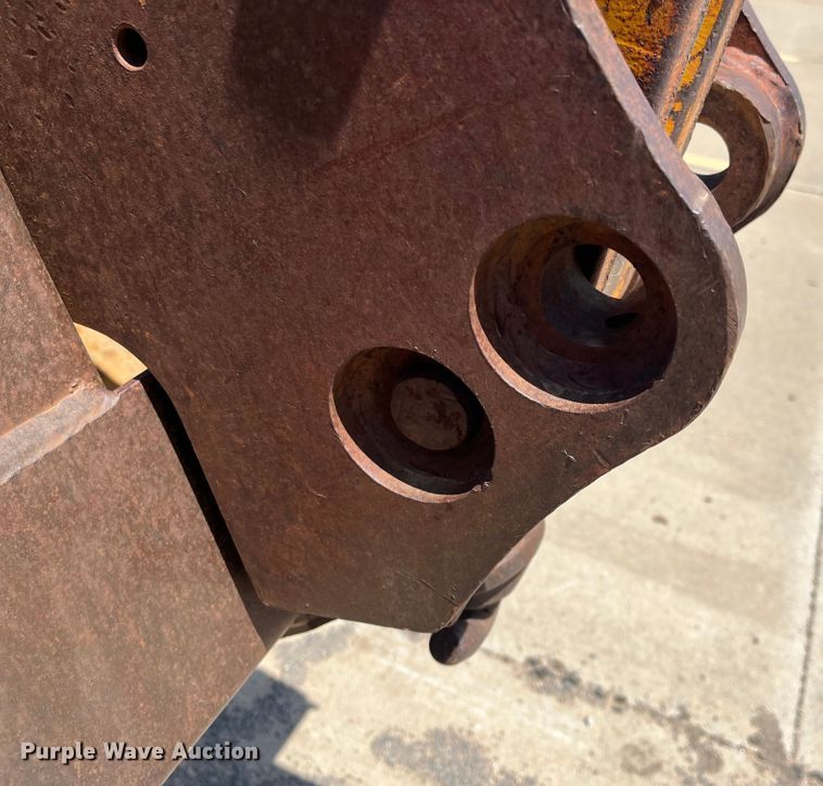 image for item DI1883 1989 John Deere 310C  backhoe