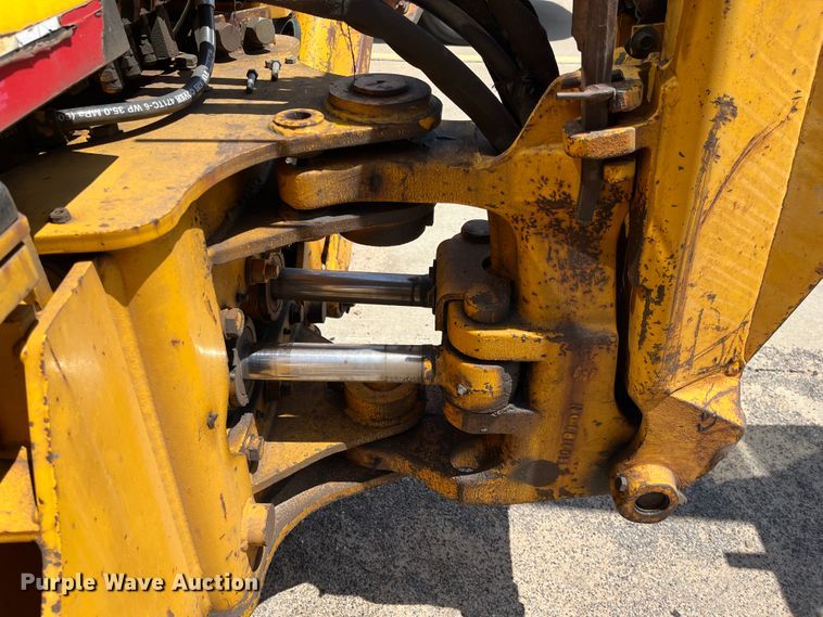 image for item DI1883 1989 John Deere 310C  backhoe