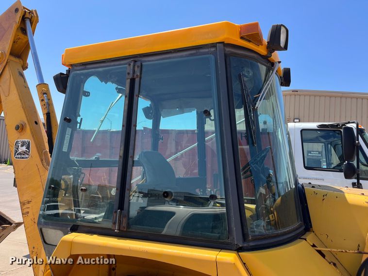 image for item DI1883 1989 John Deere 310C  backhoe