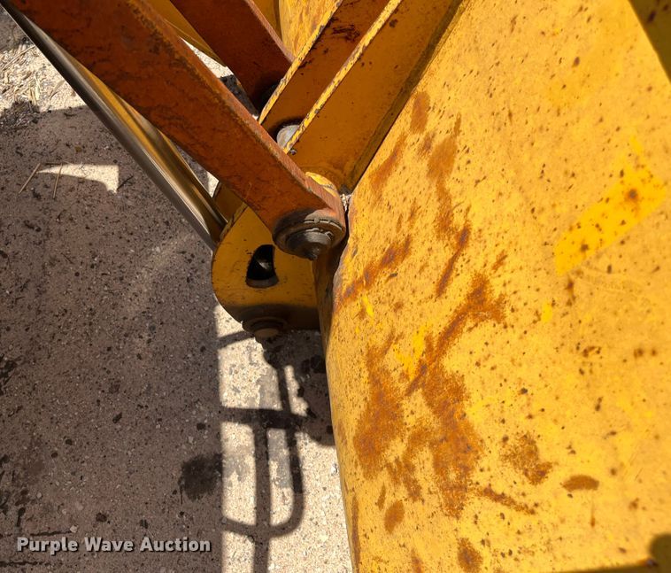 image for item DI1883 1989 John Deere 310C  backhoe