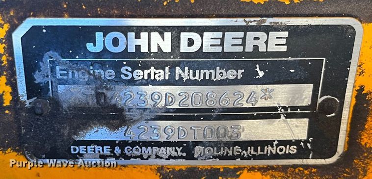 image for item DI1883 1989 John Deere 310C  backhoe