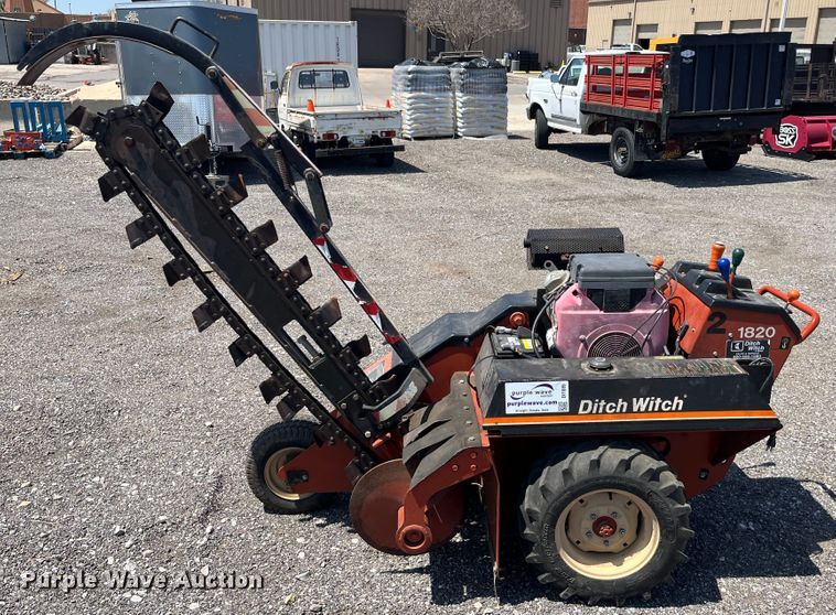 image for item DI1885 Ditch Witch 1820  trencher