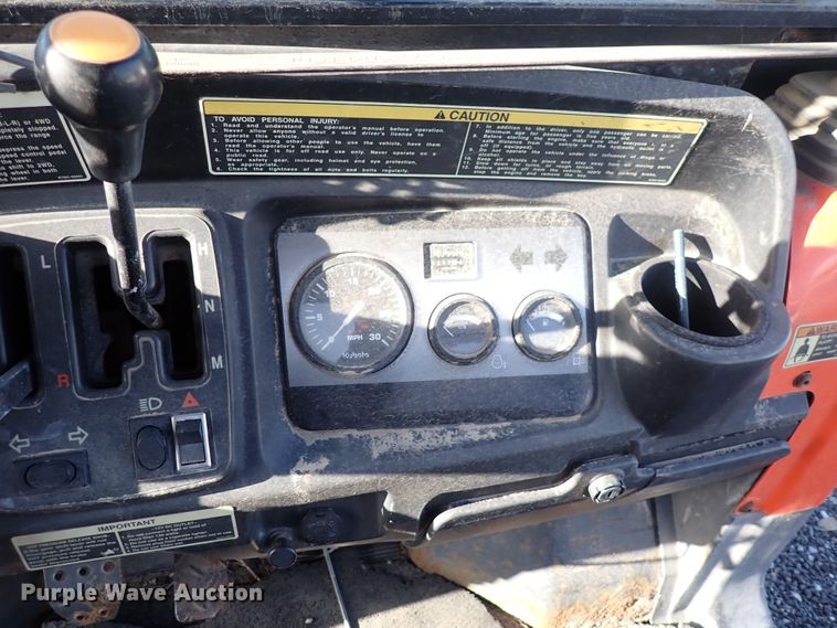 image for item DI1887 2005 Kubota KTV 900  utility vehicle