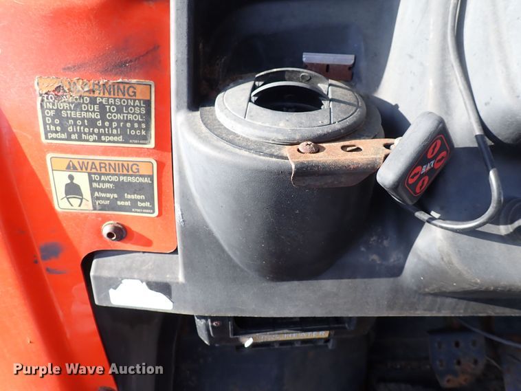 image for item DI1887 2005 Kubota KTV 900  utility vehicle