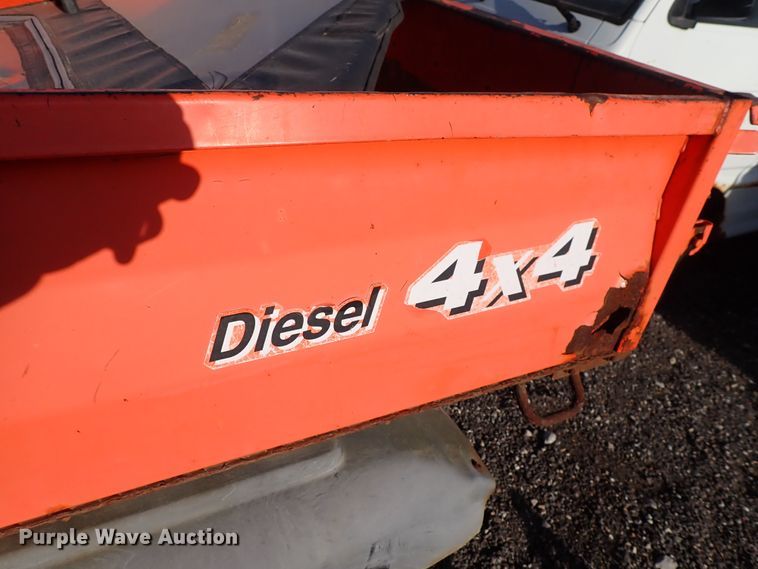 image for item DI1887 2005 Kubota KTV 900  utility vehicle