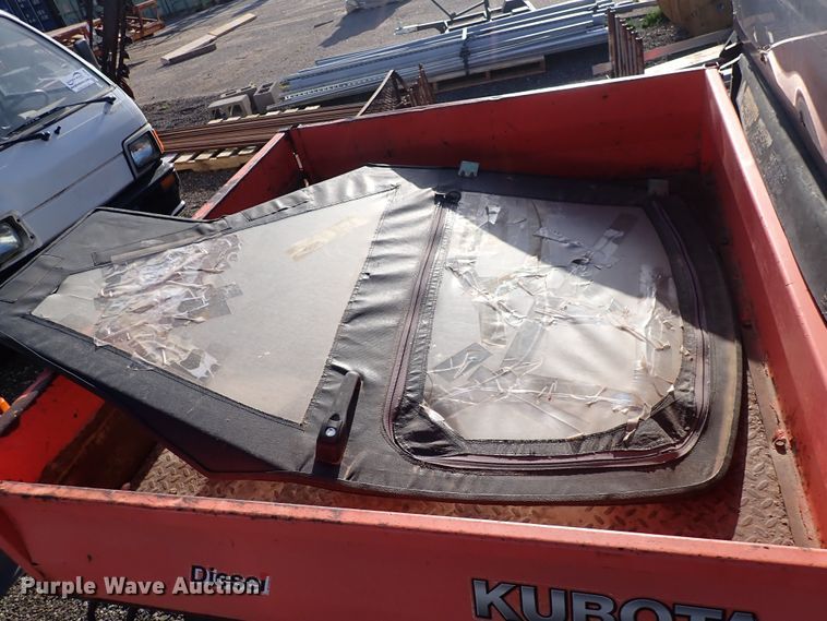 image for item DI1887 2005 Kubota KTV 900  utility vehicle