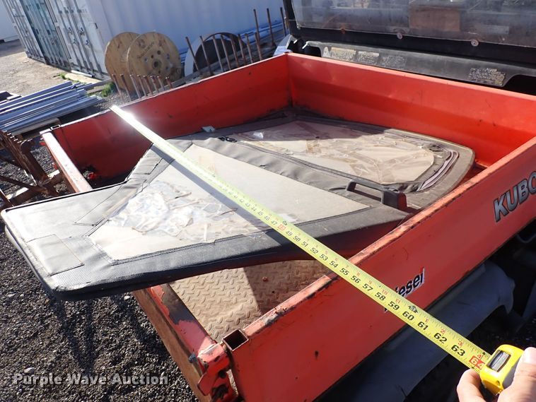 image for item DI1887 2005 Kubota KTV 900  utility vehicle