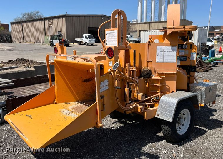 image for item DI1889 2005 Bandit 200  wood chipper