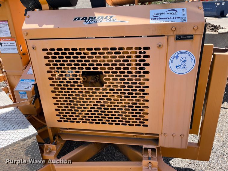 image for item DI1889 2005 Bandit 200  wood chipper