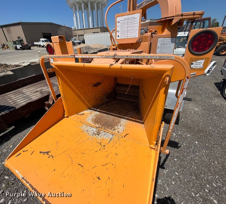 image for item DI1889 2005 Bandit 200  wood chipper