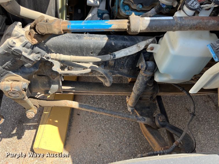 image for item DI1890 2003 International 4200  grain truck