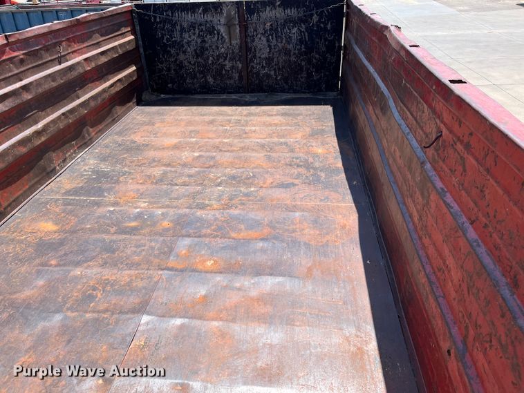 image for item DI1890 2003 International 4200  grain truck