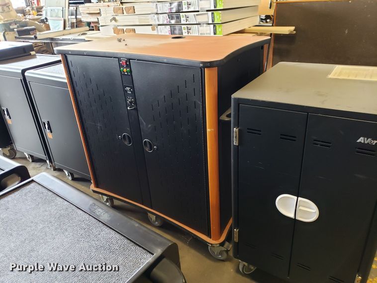 image for item DI1935 (22) charging carts