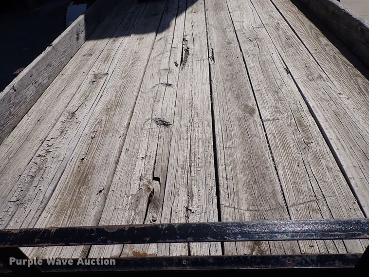 image for item DI1940 2006 H&H  utility trailer