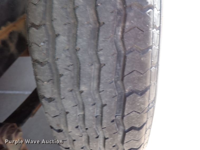 image for item DI1940 2006 H&H  utility trailer