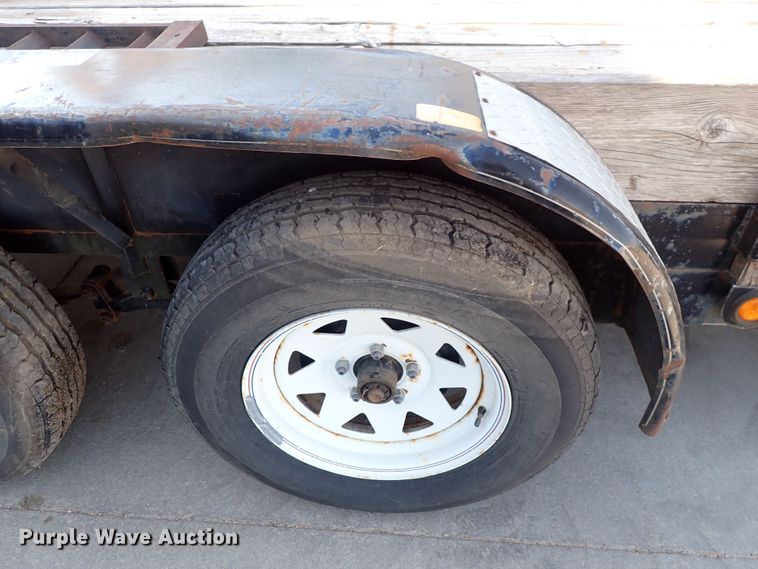 image for item DI1940 2006 H&H  utility trailer