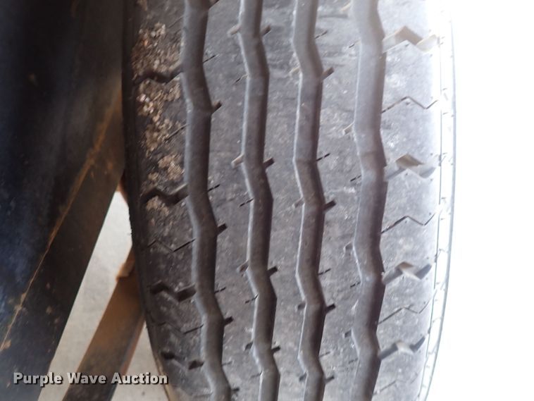 image for item DI1940 2006 H&H  utility trailer