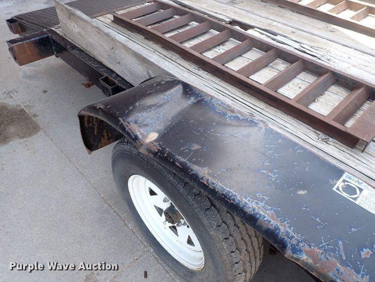image for item DI1940 2006 H&H  utility trailer