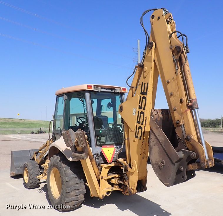image for item DI1943 New Holland 555E  backhoe