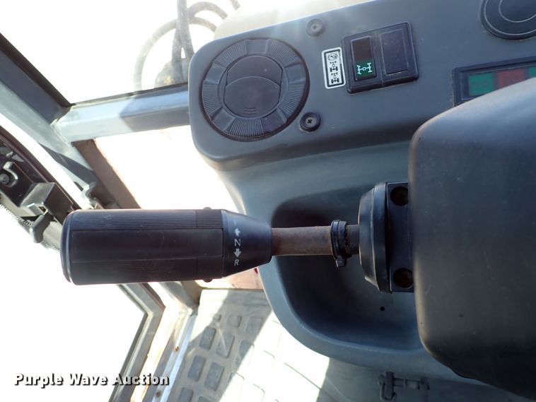 image for item DI1943 New Holland 555E  backhoe