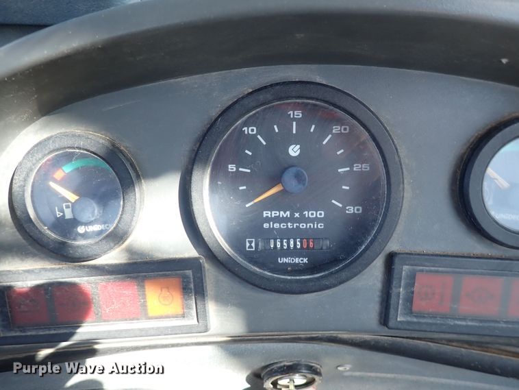 image for item DI1943 New Holland 555E  backhoe