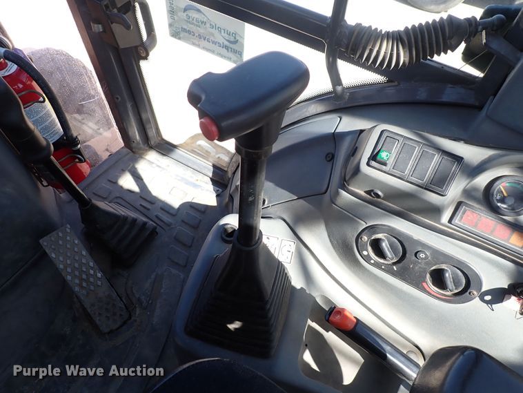 image for item DI1943 New Holland 555E  backhoe