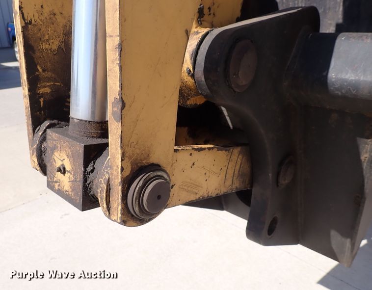 image for item DI1943 New Holland 555E  backhoe