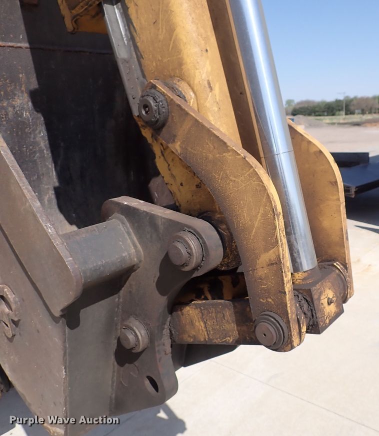 image for item DI1943 New Holland 555E  backhoe