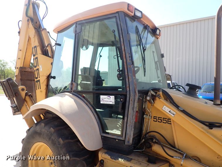 image for item DI1943 New Holland 555E  backhoe