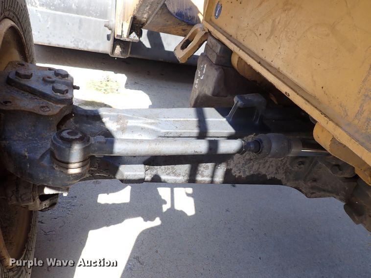 image for item DI1943 New Holland 555E  backhoe