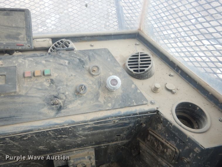 image for item DJ1302 2004 Al-jon 525  landfill compactor