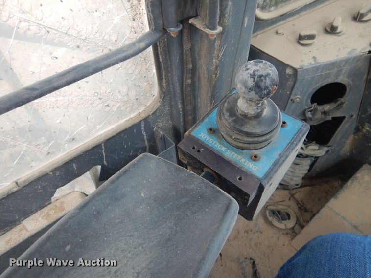 image for item DJ1302 2004 Al-jon 525  landfill compactor