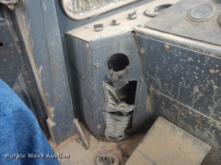 image for item DJ1302 2004 Al-jon 525  landfill compactor