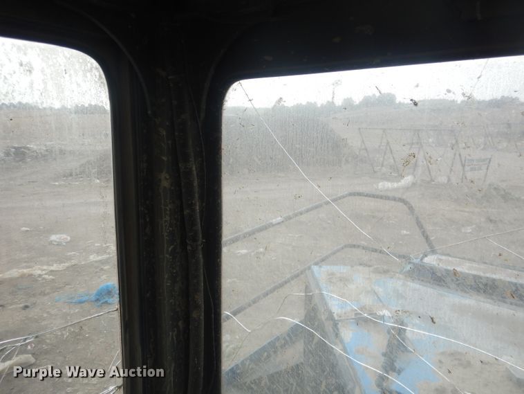 image for item DJ1302 2004 Al-jon 525  landfill compactor